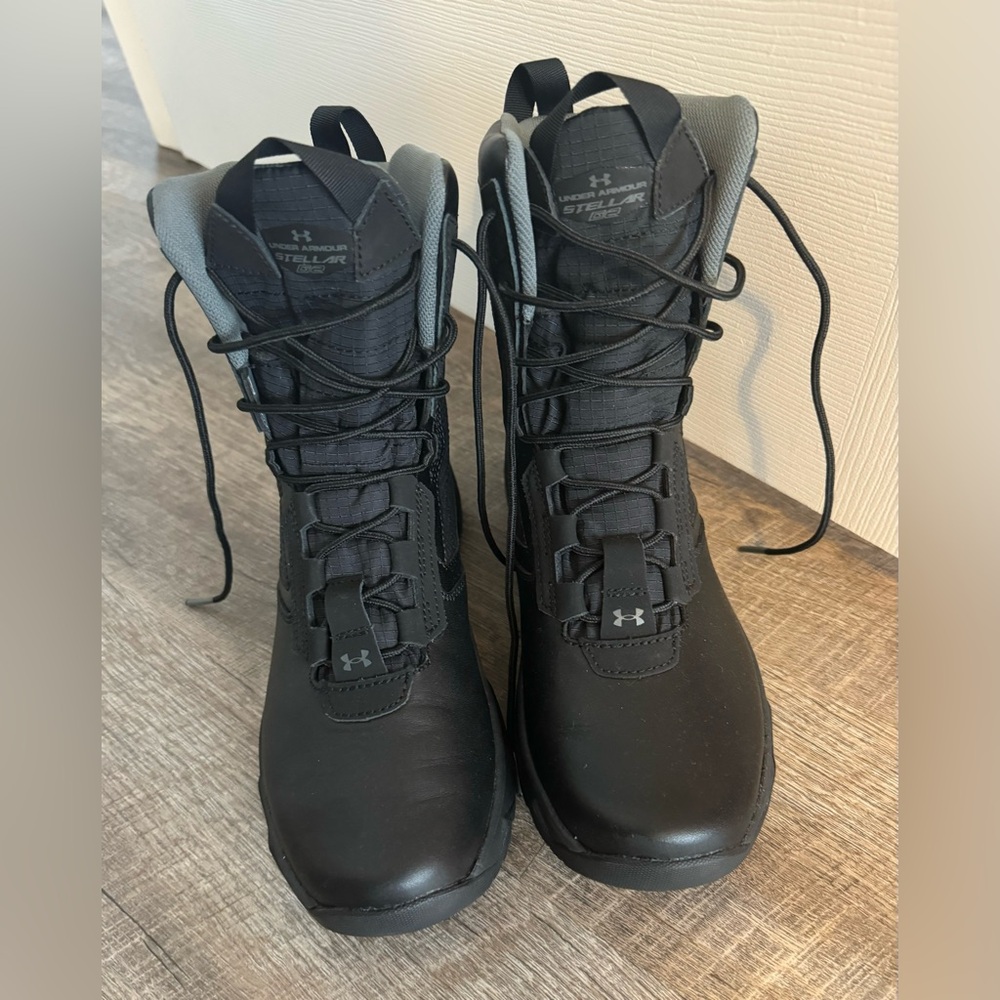 Brand new women’s Under Armour size 8 1/2 boots. Never worn. New without box.